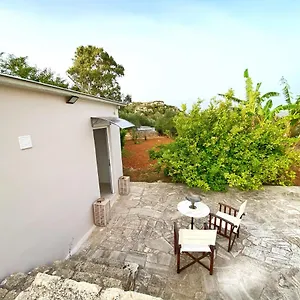 Mg Cozy Garden View Σπίτι διακοπών Korakiaí