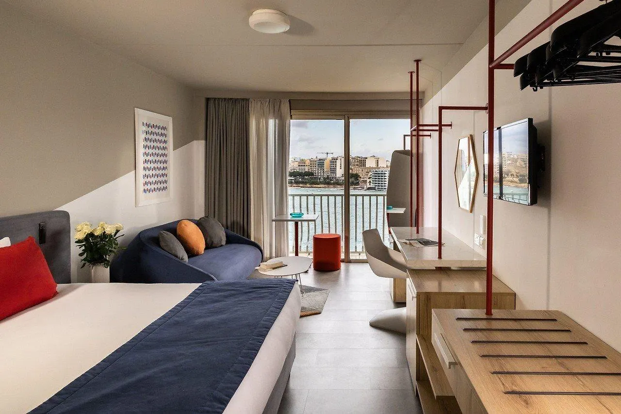 Cavalieri Art Hotel St. Julian's 4*,  Malta