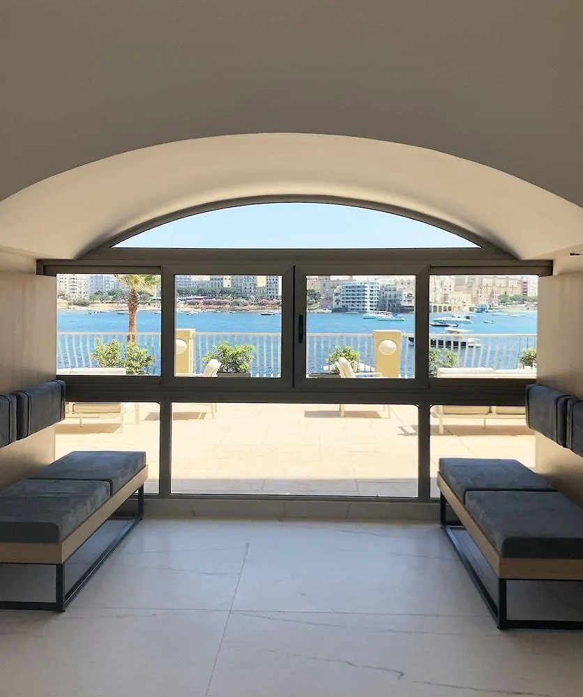 Cavalieri Art Hotel St. Julian's